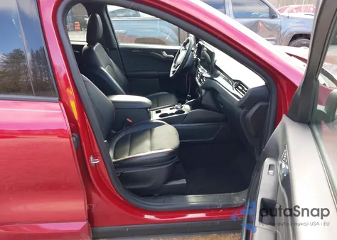 2024 Ford Escape St-Line from USA, damaged, VIN 1FMCU9MN8RUB58311